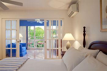 Couples San Souci hotel room